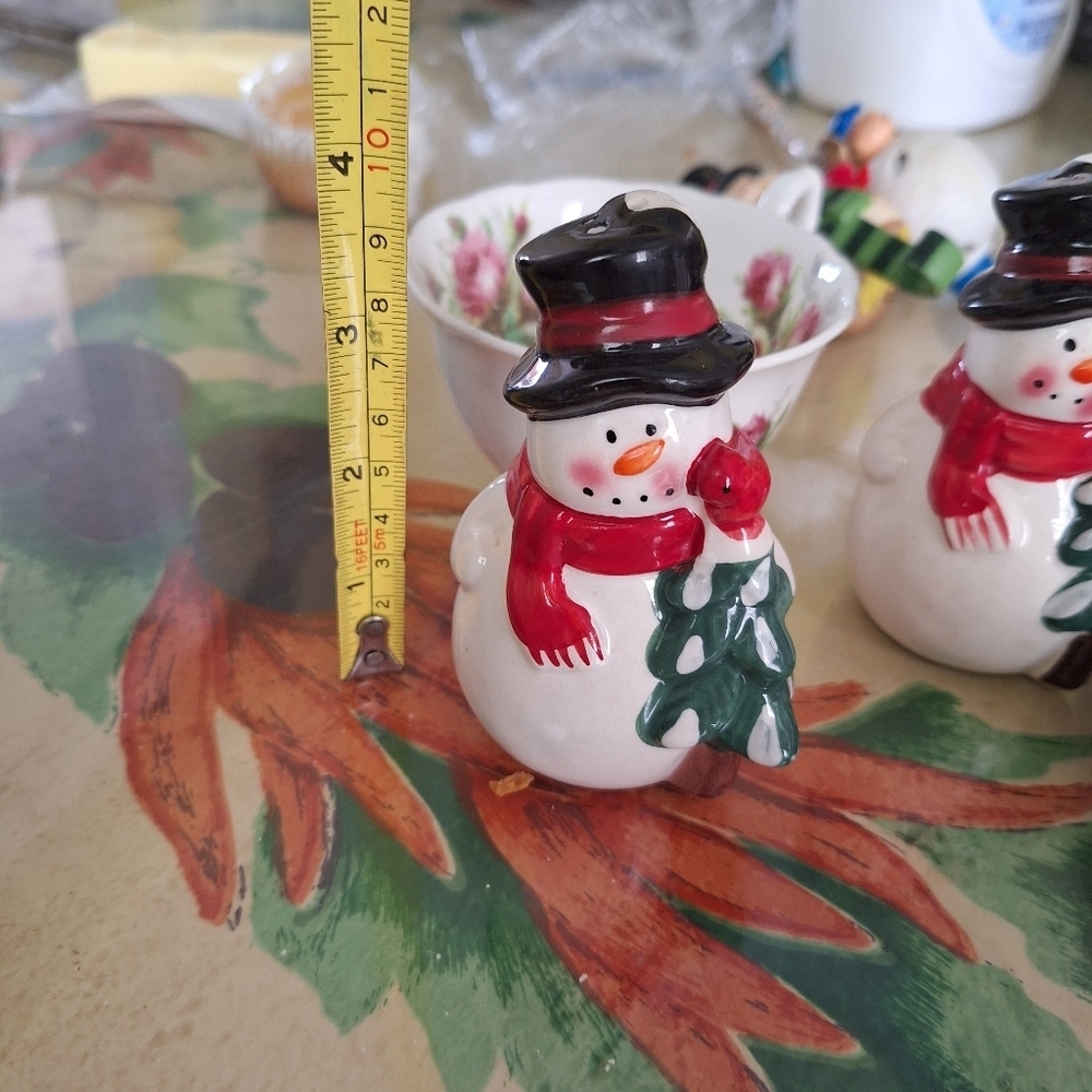 Vintage Red and Green Holiday Decor Snowmen - Picture 8 of 9